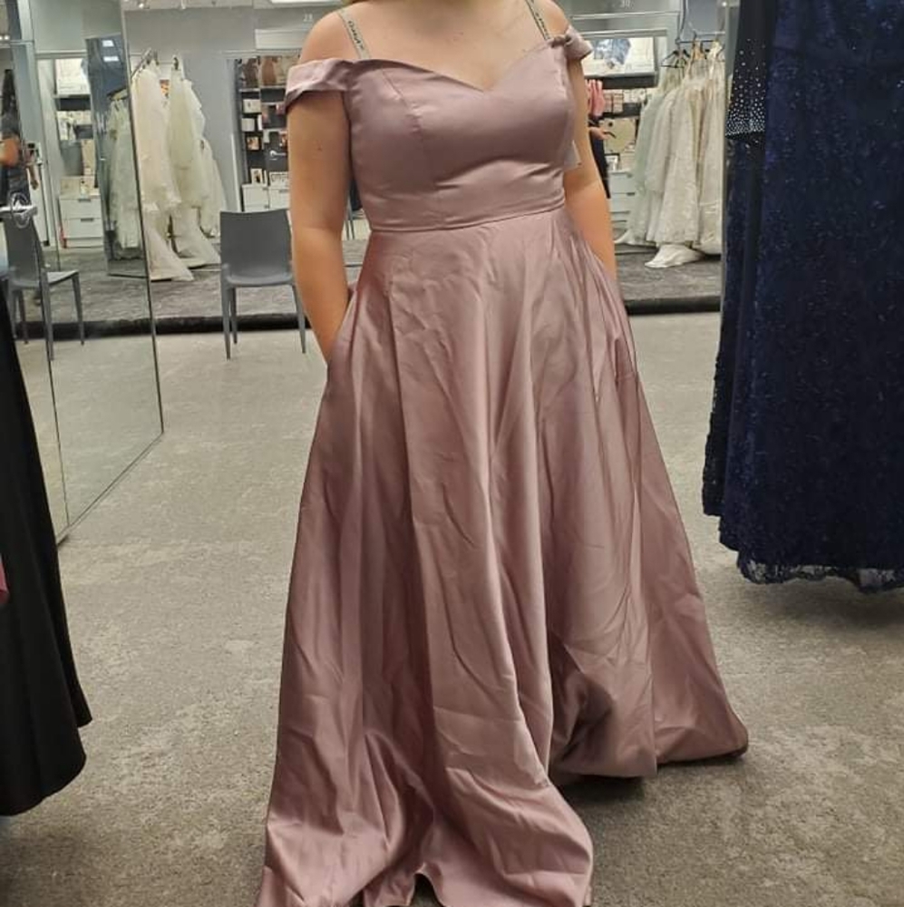 Off the shoulder quartz aline dress